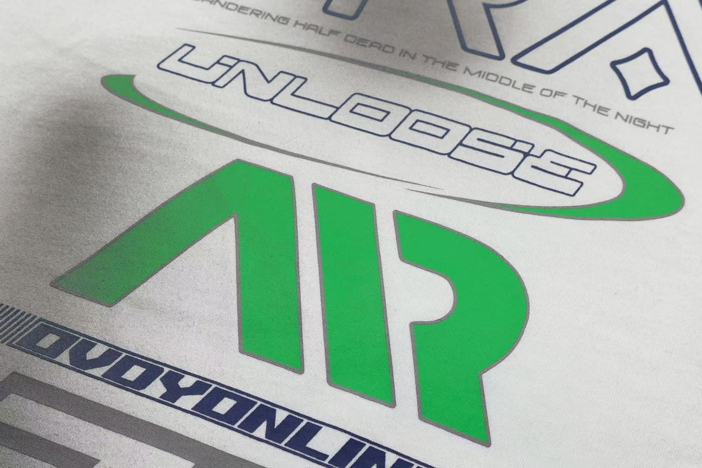 Retro Motion Long Sleeve