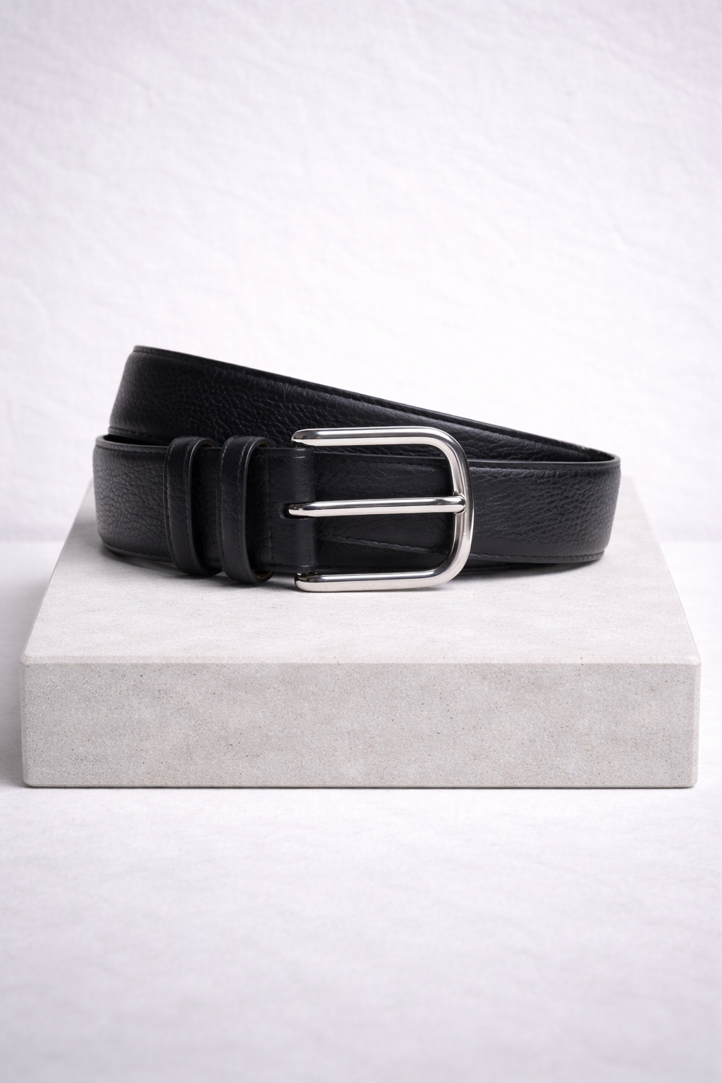 Silver buckle belt - black